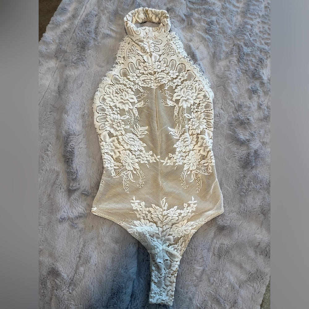 Intimately Free People White Lace Bodysuit NWT. Sz XS